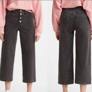 Levi’s mild high cropped wide leg jean in washed black